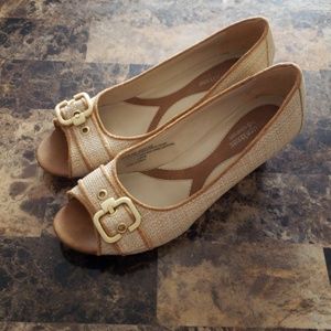 Naturalizer N5 Woven Peep Toe Wedges